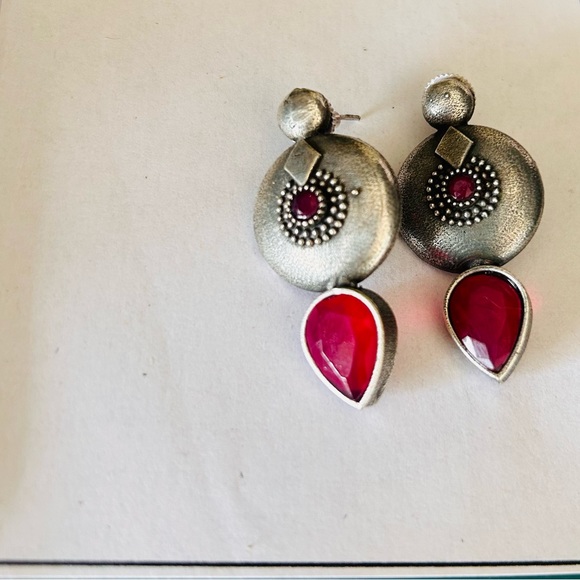 Beautiful Brass based Silver Replica Earrings pair with Antique polish - Picture 2 of 5